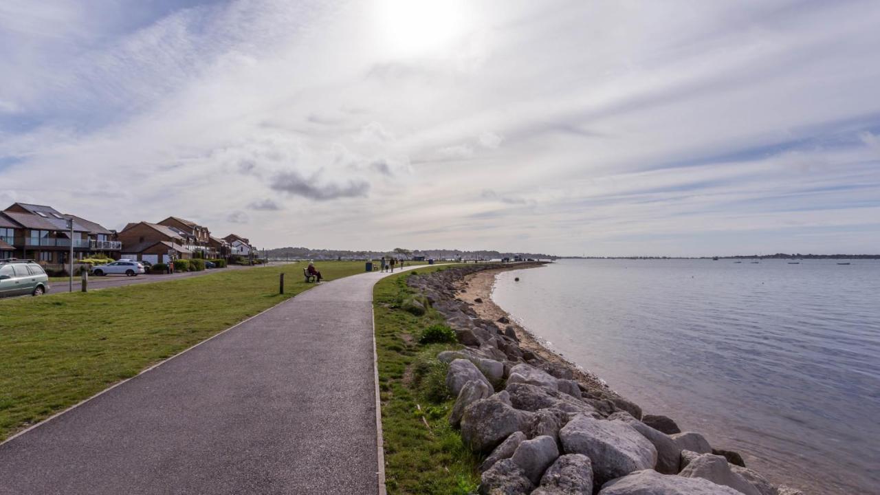 Fantasea Villa Poole Exterior foto